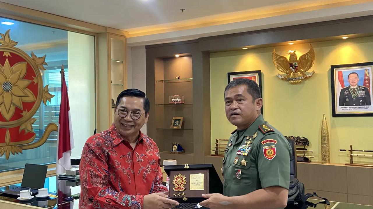 Tahun 2013, Maruli menjadi Wakil Komandan Grup 1/Para Komando. Kemudian menjadi Komandan Grup 2/Sandi Yudha sampai tahun 2014.<br>