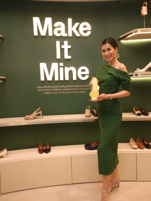 Membuat sepatu di Everbest/ Dok. Tim Muara Badgja