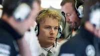 Ban mobil Nico Rosberg pecah saat mobilnya sedang melaju dengan kecepatan tinggi