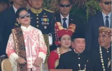 Pakai Kaca Mata Hitam, Iriana Jokowi Berjoget Iringi Lagu 'Tabola Bale' Saat Rayaan HUT ke-80 RI di Istana