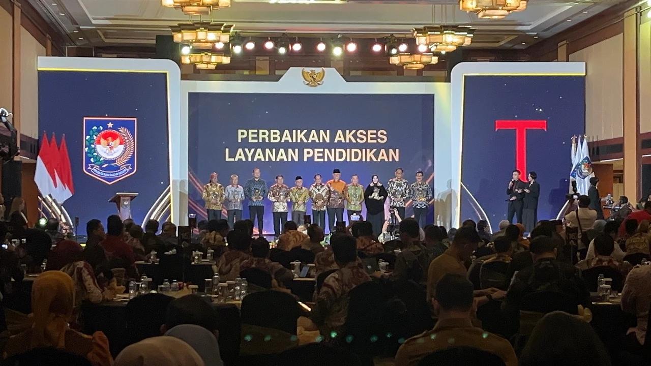 57 Pemda Betot Penghargaan dari Kemendagri, Insentif Rp1 Triliun Disiapkan untuk Daerah Berprestasi Mulai 2026