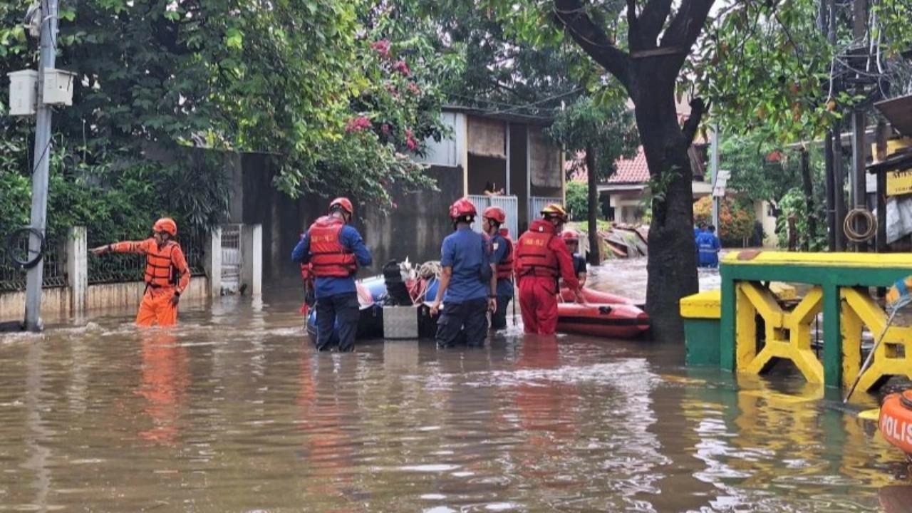 Update Banjir Jakarta: Genangan Masih Rendam 78 RT dan 7 Jalan, Ini Detailnya Daerahnya
