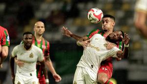 Persebaya Surabaya menelan kekalahan 1-2 dari Bhayangkara Presisi Lampung FC pada laga pekan ke-21 BRI Super League 2025/2026 di Stadion Gelora Bung Tomo, Surabaya, Sabtu (14/02/2026) malam WIB. (dok. Persebaya)