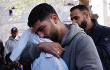 FOTO: Enam Warga Gaza Tewas dalam Serangan Terbaru Israel