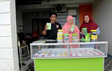 Kios Digital GrabKios Jadi Penopang Baru Keluarga Almarhum Mitra Ojol Dandi