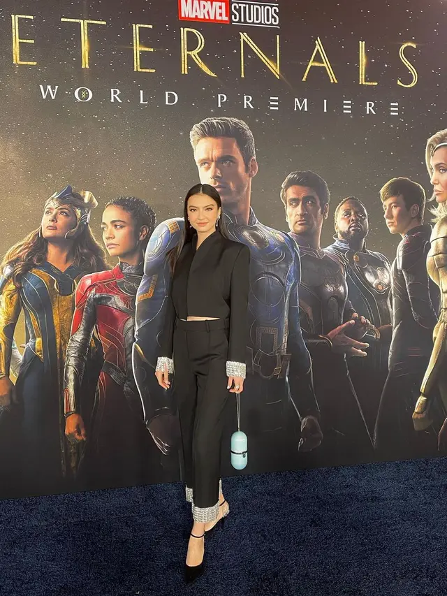 Raline Shah di gala premiere Eternals (Foto: Instagram/@ralineshah)