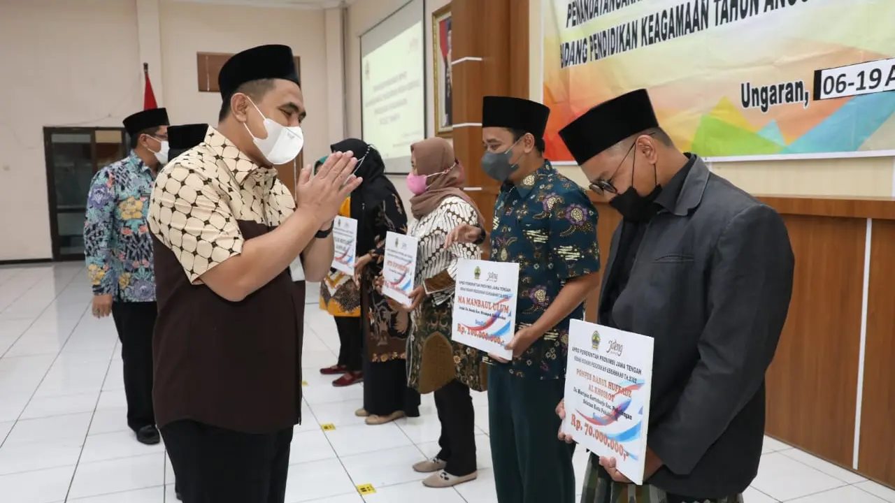 Foto Wakil Gubernur Jawa Tengah, Taj Yasin Maimoen