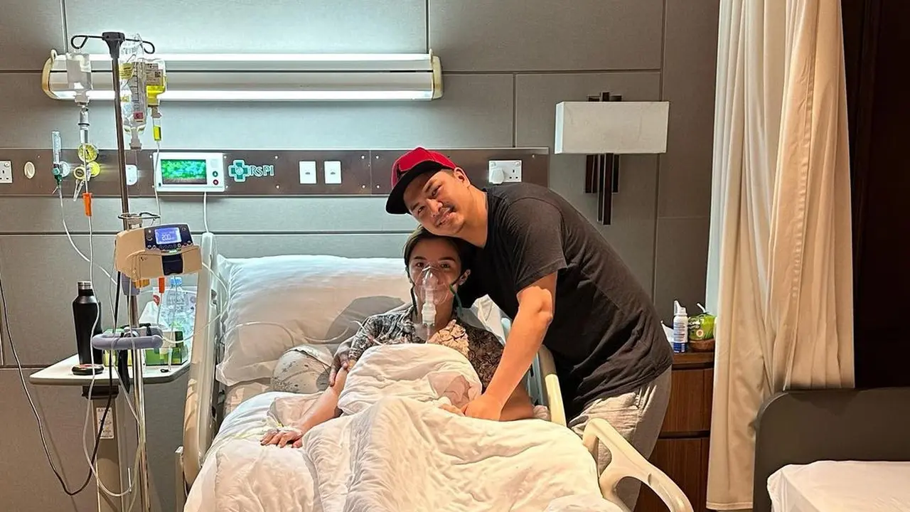 Chelsea Olivia mengunggah postingan di rumah sakit. (Dok. Foto Instagram @chelseaoloviaa)