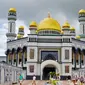 Masjid-masjid ini memiliki kubah yang dilapisi emas. Masjid apa saja?