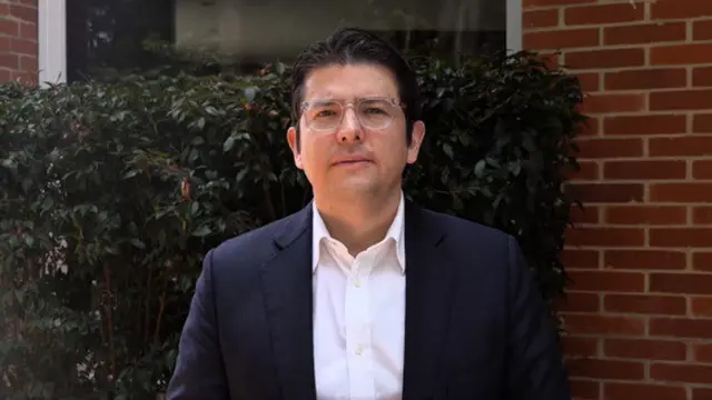 Senator Miguel Uribe, salah satu kandidat kuat dalam bursa calon presiden 2026 Kolombia ditembak saat kampanye. (X/MiguelUribeT)
