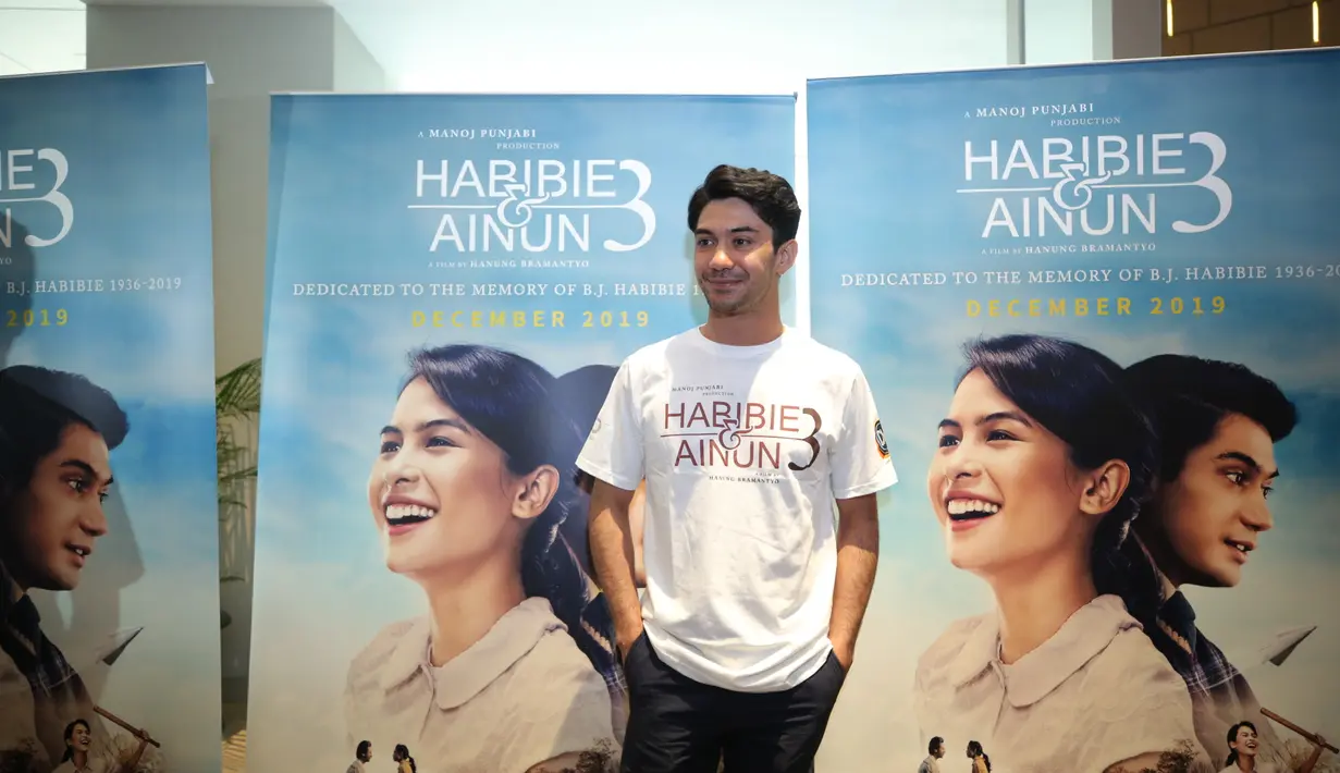 Reza Rahadian (Daniel Kampua/Fimela.com)