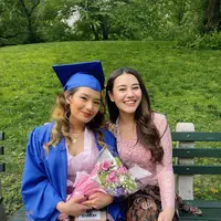 Aaliyah Massaid jauh-jauh terbang ke New York demi menghadiri wisuda sang adik, Zahwa Massaid [@aaliyah.massaid]