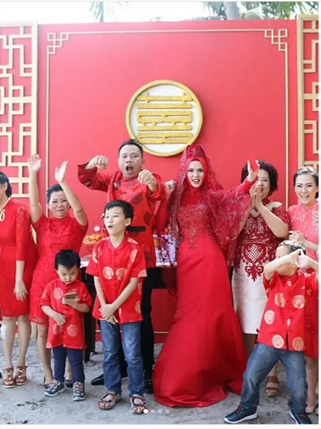 [Bintang] Vicky Prasetyo dan Angel Lelga