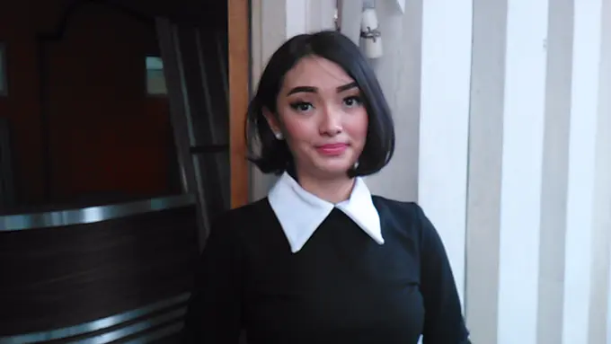 [Bintang] Zaskia Gotik