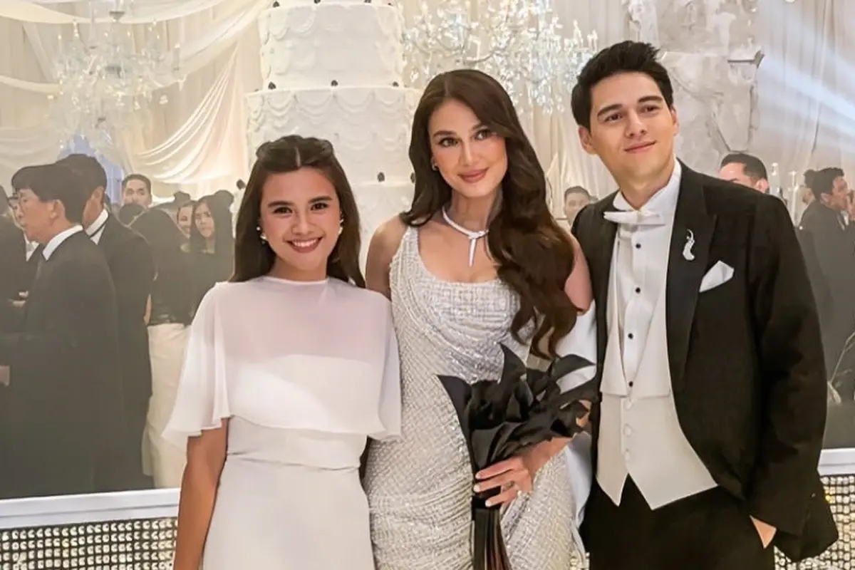 Adu Gaya Artis Kenakan Busana Putih saat Hadir Resepsi Luna Maya dan Maxime