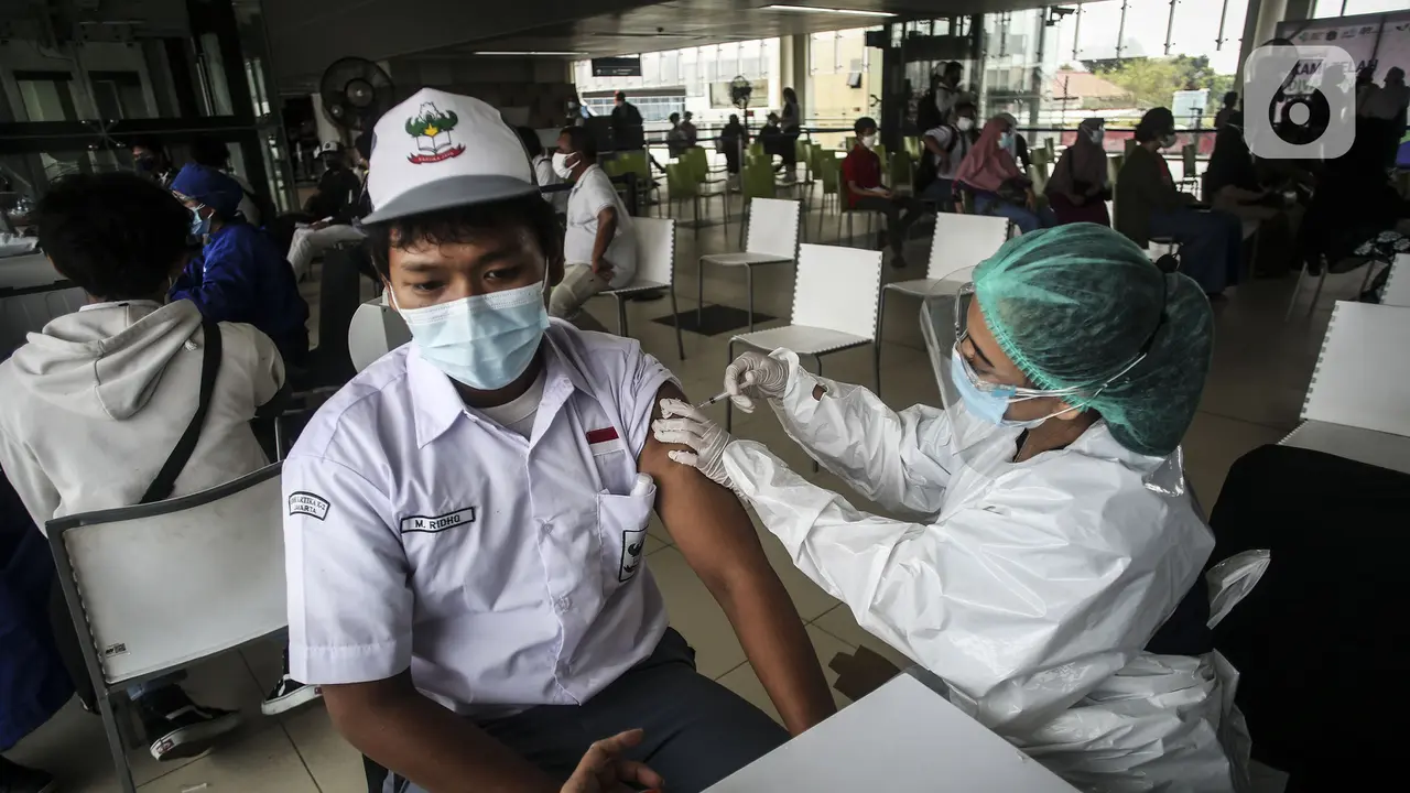 FOTO: Stasiun MRT Jakarta Gelar Vaksinasi COVID-19
