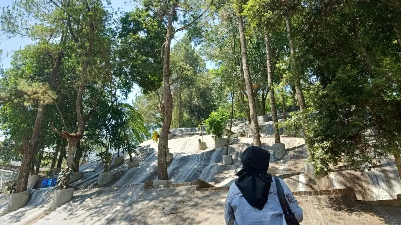 HeHa Waterfall, Objek Wisata Instagramable Anyar di Cisarua Puncak Berlatar Air Terjun Buatan