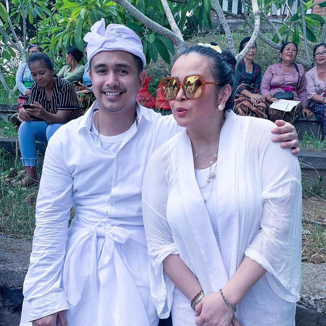 Ajun Perwira Soal Istrinya Kaya Raya Dekat Dia Gue Happy Melulu Showbiz Liputan6 Com