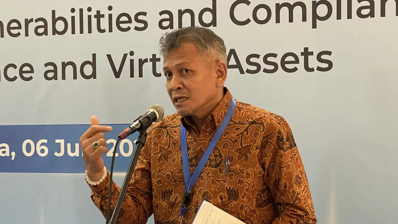 Ketua Satgas PASTI Rizal Ramadhani saat konferensi pers Seminar Strengthening Defenses Against Scams, di Jakarta, Senin (6/7/2026). (Foto: Liputan6.com/Immanuel Christian)