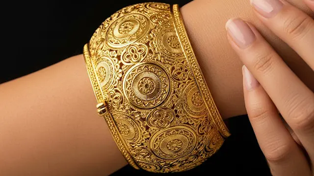 Bangle Lebar (Statement Bangle)