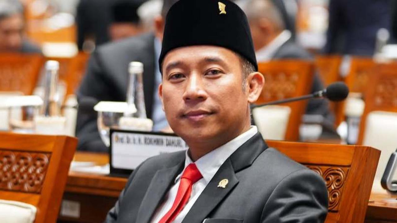 Kini Tajir, Deretan Artis Indonesia Pernah Jual Gorengan - Uya Kuya Hingga Denny Cagur