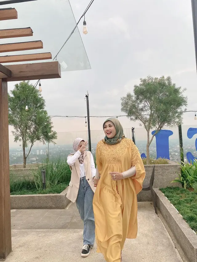Ulfi Damayanti putri Elly Sugigi (Foto: Instagram/@ulfidmy)