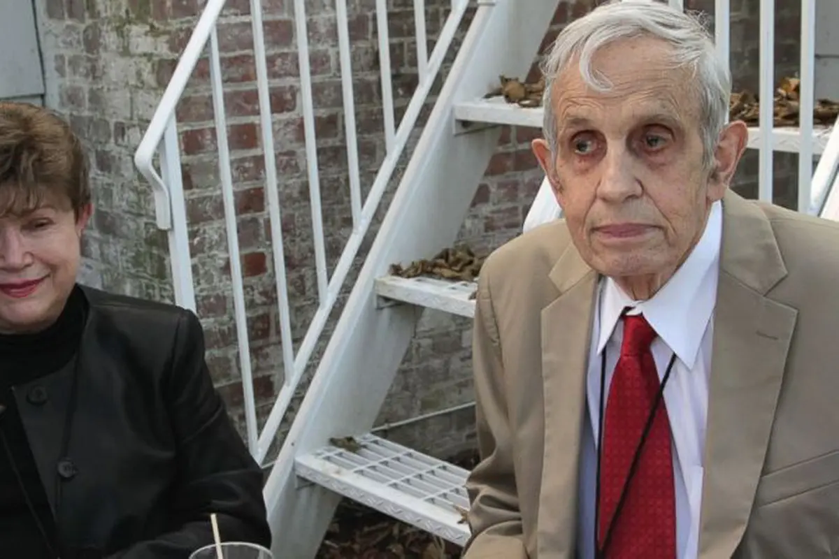 Kicauan Belasungkawa untuk Matematikawan John Nash dan Istrinya