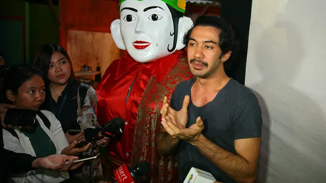 [Bintang] Reza Rahadian