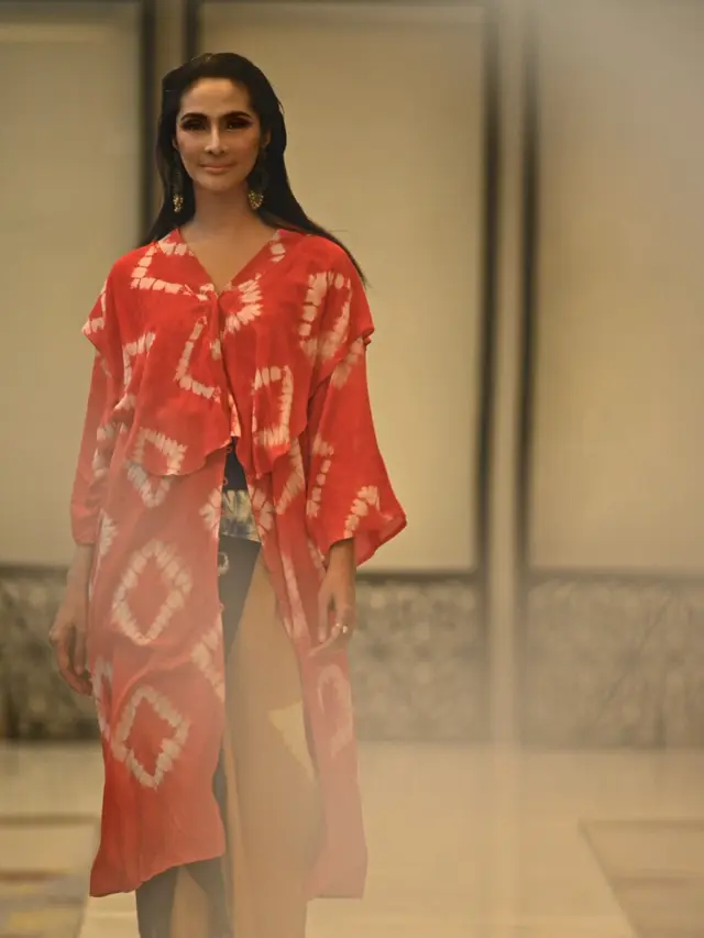 Parade Koleksi Busana Tie-Dye Ala LABELTIGA yang Memikat Mata
