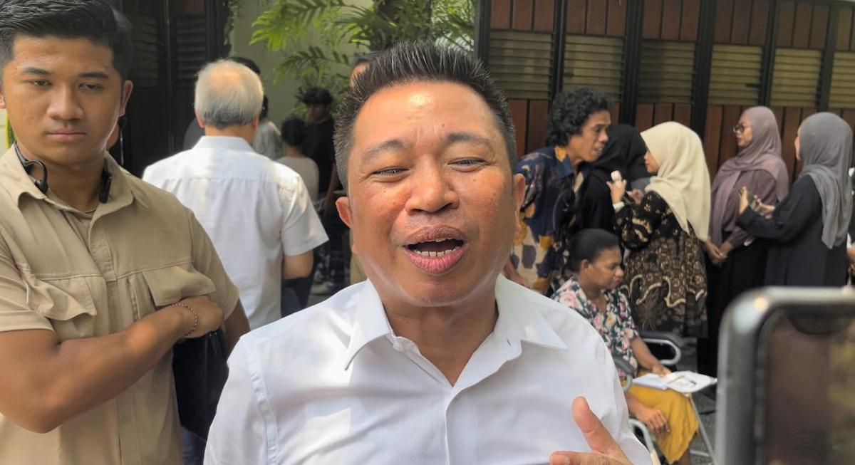 Relawan Rampai Nusantara menemui Jokowi di Sumber, Solo, Rabu (30/9). (merdeka.com/arie sunaryo).