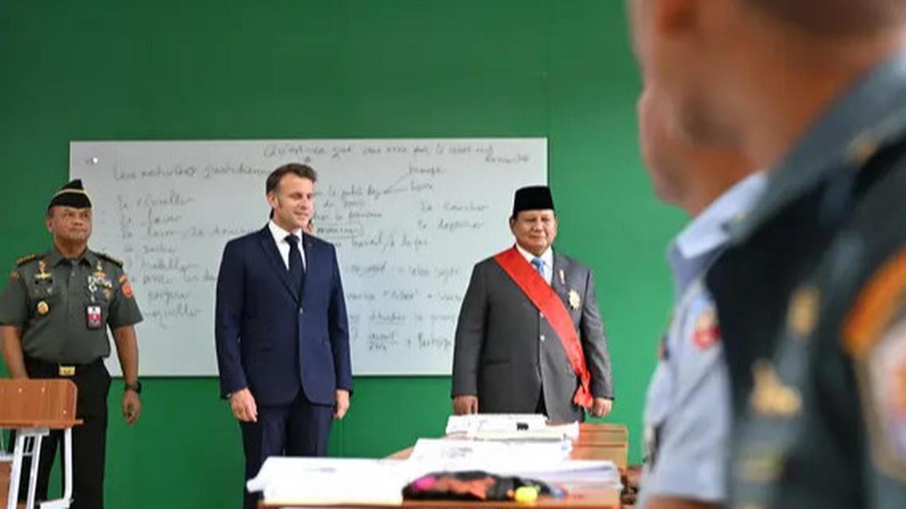 VIDEO: Kompak! Prajurit TNI Ramai-Ramai Fasih Bahasa Prancis Bikin Macron & Prabowo Terkejut di Akmil