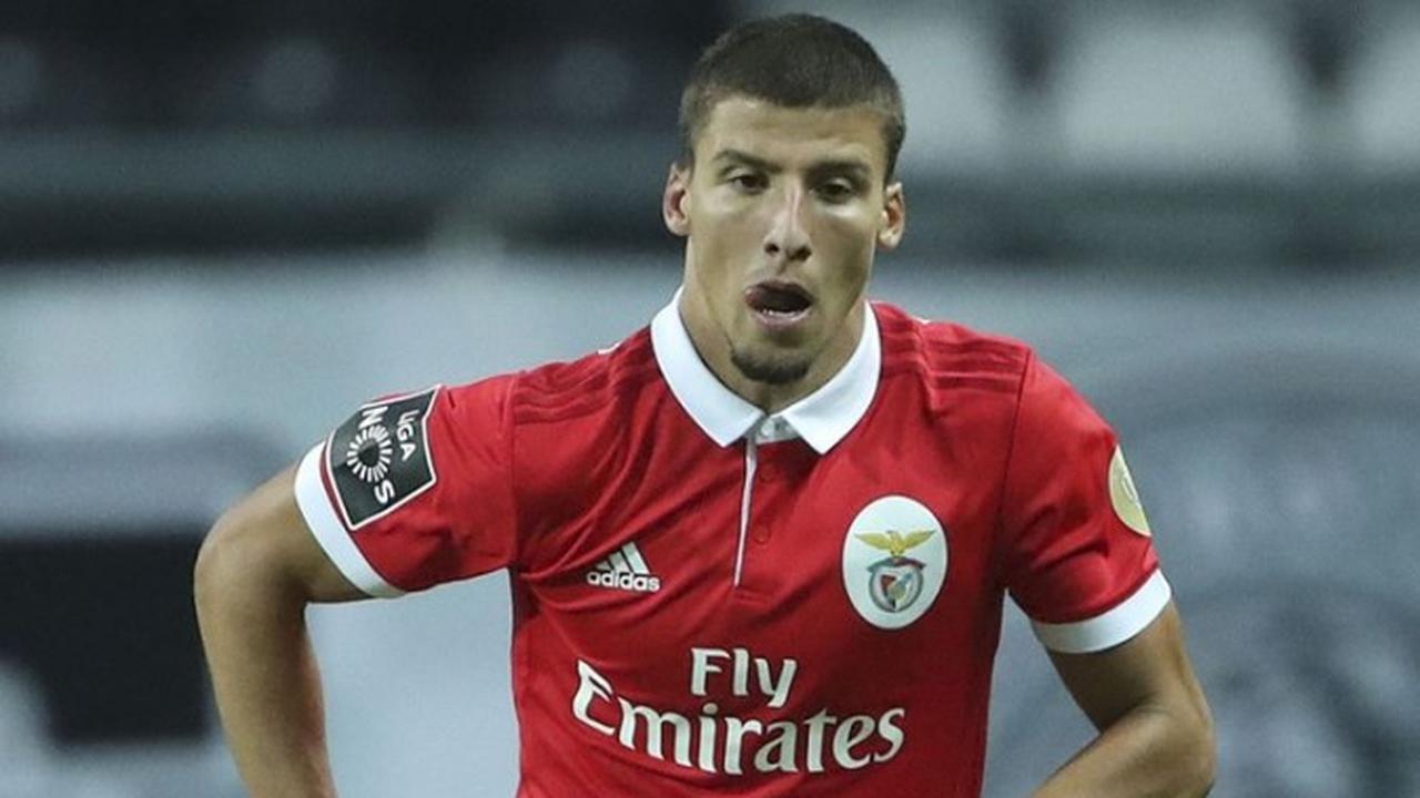 Bek muda Benfica, Ruben Dias