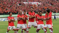 Persija Jakarta saat bersua Persib Bandung di Stadion Manahan, Solo, Jumat (3/11/2017). (Bola.com/Ronald Seger Prabowo)