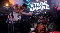 Grup band Slank menjadi penampil utama di perayaan ulangtahun pertama Stage Empire di Colosseum Club, Jakarta, Jumat (3/4/2015). (Liputan6.com/Faisal R Syam) 