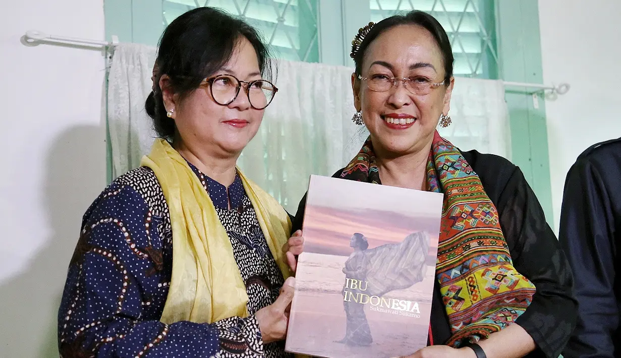 Putri Proklamator Republik Indonesia Bung Karno, akhirnya meminta maaf pada umat Islam terkait puisi Ibu Indonesia yang menjadi kontroversi berbagai kalangan. (Nurwahyunan/Bintang.com)