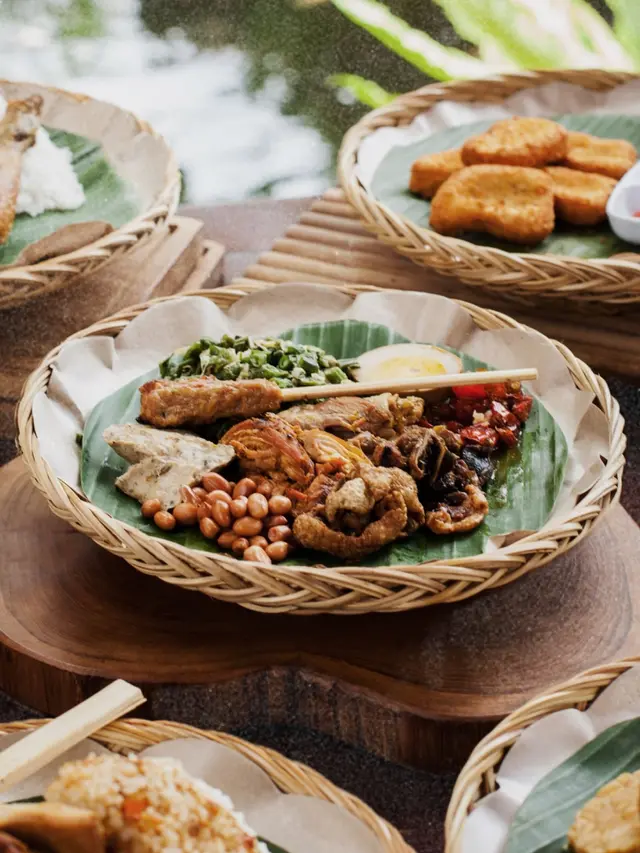 Nasi Ayam Kedewatan Ibu Mangku (Instagram nasiayamkedewatan)