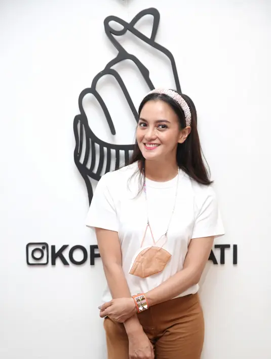 Ririn Ekawati saat ditemui dikawasan Kemang. adrian.putra/fimela