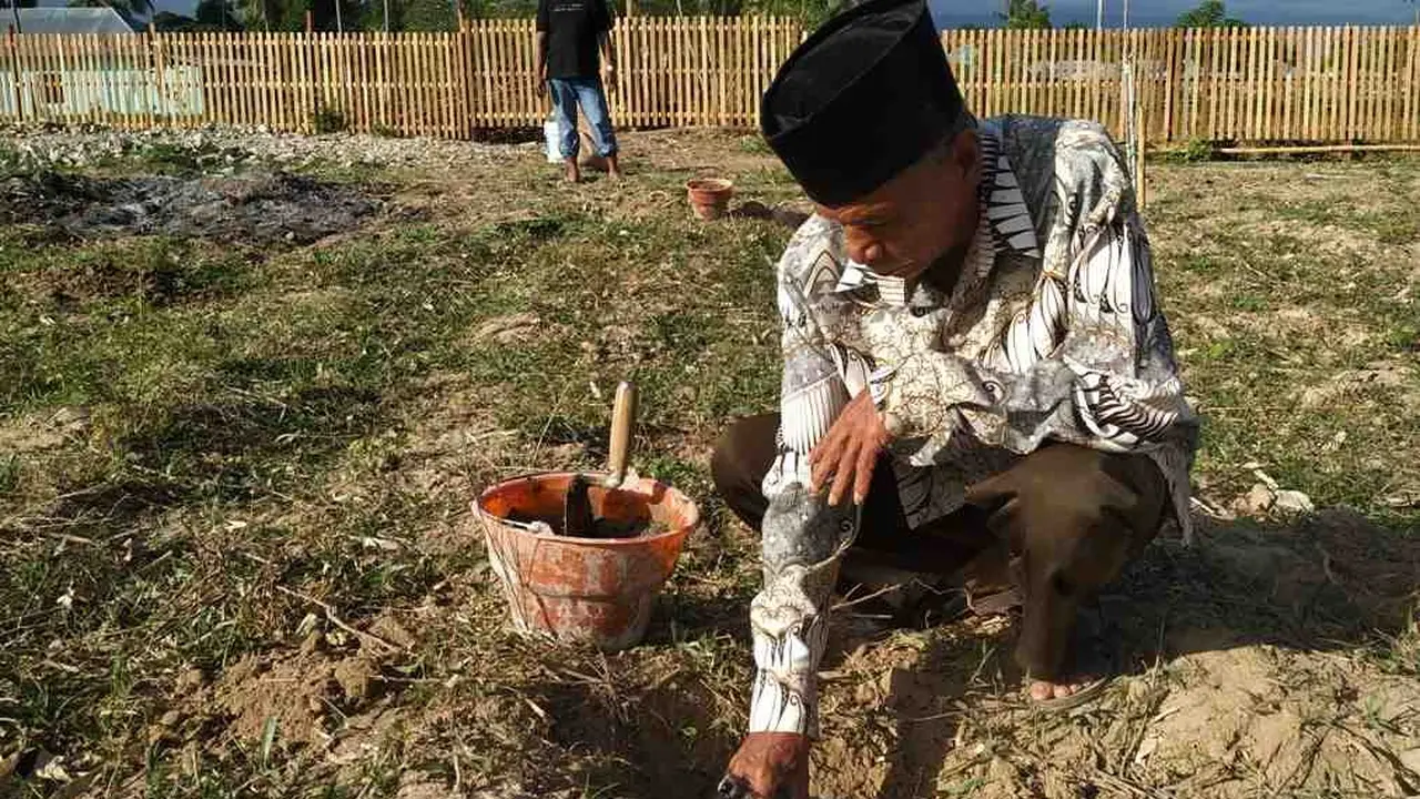Tradisi Membangun Rumah