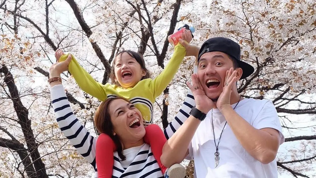 Dian Ayu, Omesh dan Embun