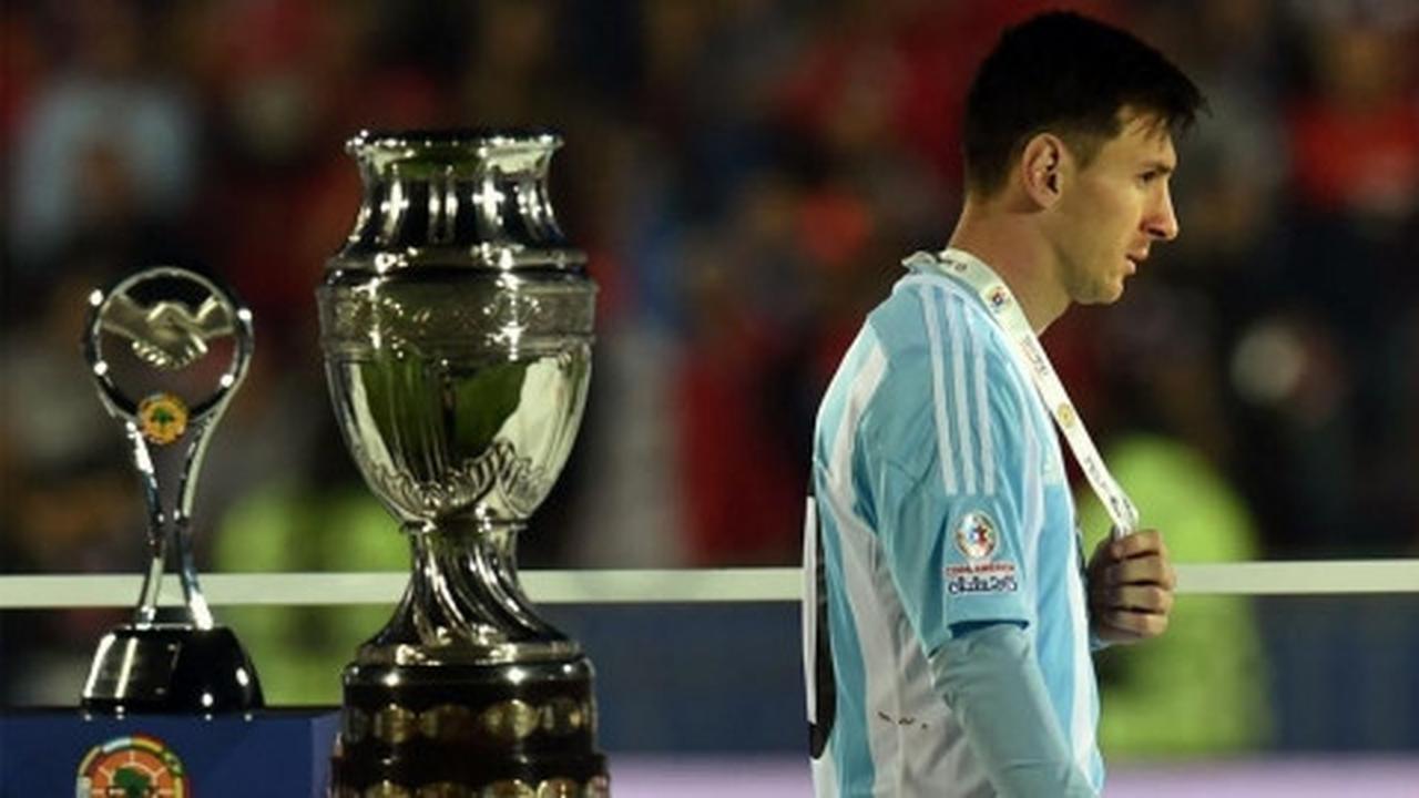 Messi tolak penghargaan Pemain Terbaik Copa America 2015