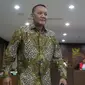 Mantan Sekretaris Mahkamah Agung (MA) Nurhadi Abdurachman usai menjadi saksi pada sidang lanjutan dugaan suap terkait pengurusan sejumlah perkara dengan terdakwa Eddy Sindoro di Pengadilan Tipikor, Jakarta, Senin (21/1). (Liputan6.com/Helmi Fithriansyah)