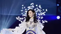 Jatuh di Runway Victoria's Secret, Begini Curhat Ming Xi
