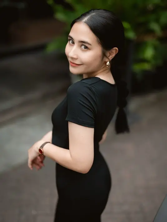 Prilly Latuconsina. [Foto: Instagram/prillylatuconsina96]