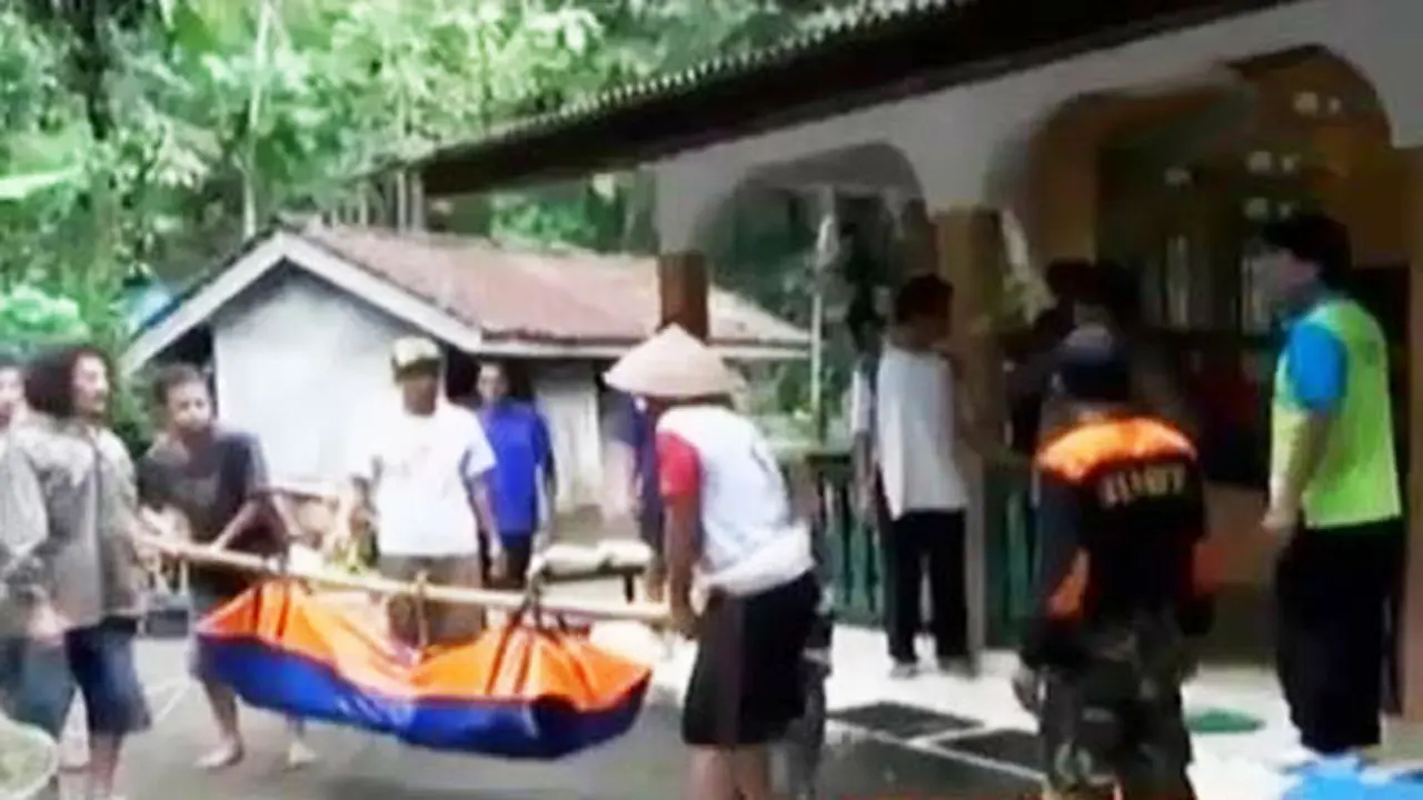 VIDEO: Longsor Purworejo Renggut 10 Korban Jiwa, 4 Hilang