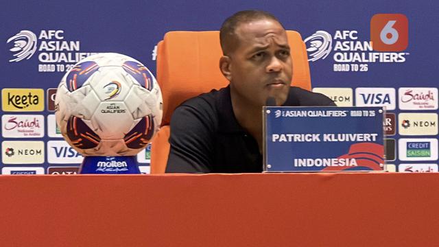 Foto: Raut Kecewa Patrick Kluivert setelah Timnas Indonesia Gagal ke Piala Dunia 2026
