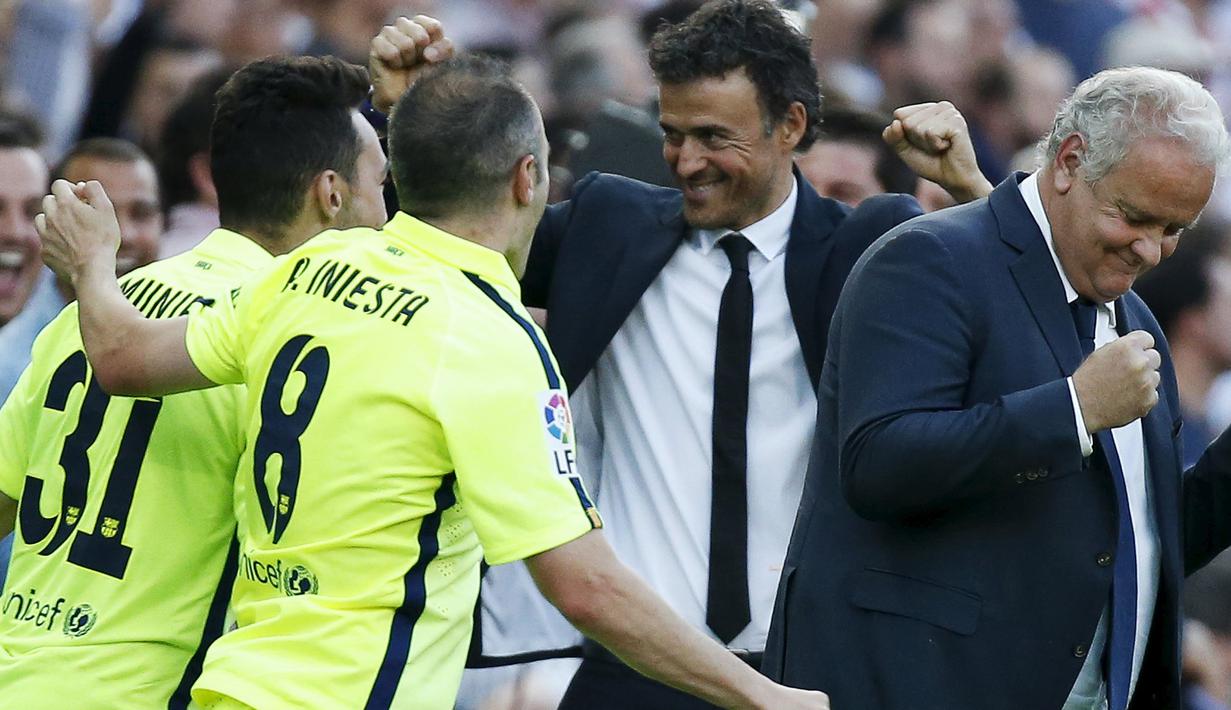 Ekspresi kegembiraan pelatih Barcelona, Luis Enrique. (Reuters/JUAN MEDINA)
