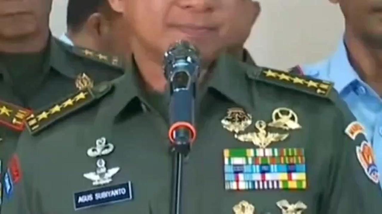 VIDEO: Wajah Tenang, Panglima TNI Jenderal Agus Subiyanto Jawab Tudingan sebagai 'Jokowi Man