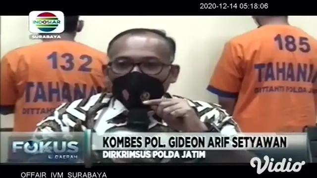 Keempat orang anggota ormas pembela Islam (FPI) warga Pasuruan, Jawa Timur, Minggu siang (13/12) ditangkap aparat Kepolisian. Mereka ditangkap dan ditetapkan sebagai tersangka pada kasus pengancaman Mahfud MD melalui media sosial.