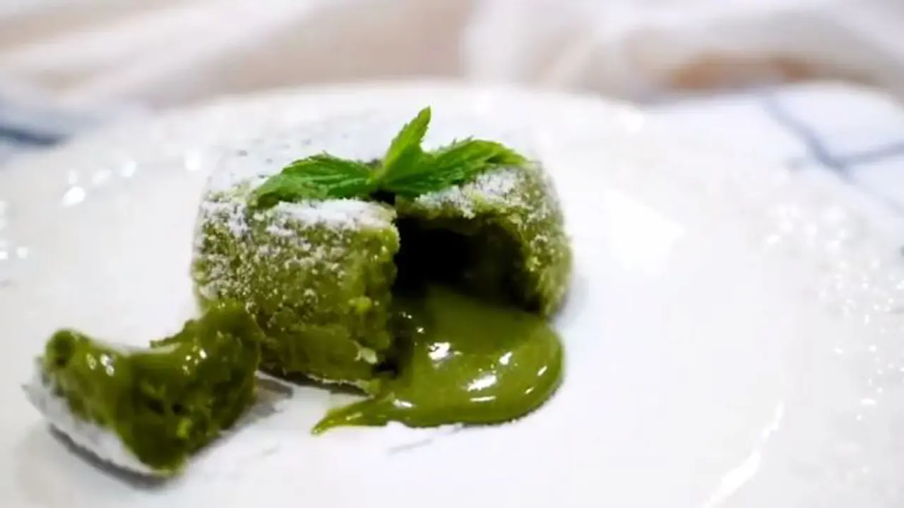 Resep Matcha Lava Cake, Camilan Kekinian yang Gak Ganggu Diet