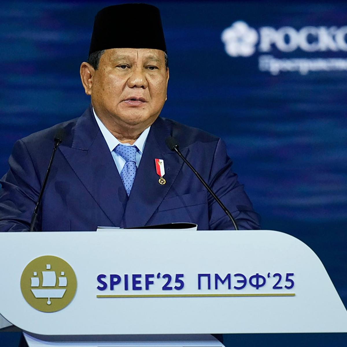 FOTO: Presiden Prabowo Bersama Presiden Putin Hadiri St. Petersburg International Economic Forum (SPIEF)